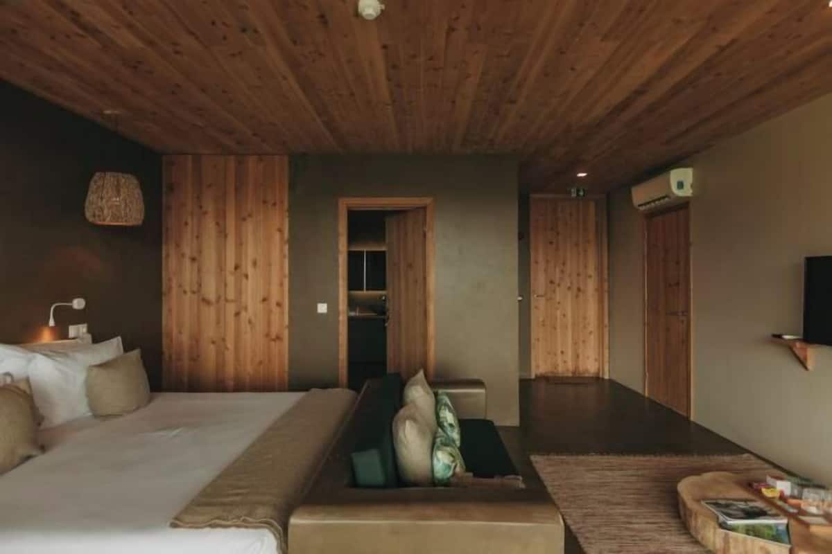 1 slaapkamer, bedden met traagschuimmatrassen, een minibar
