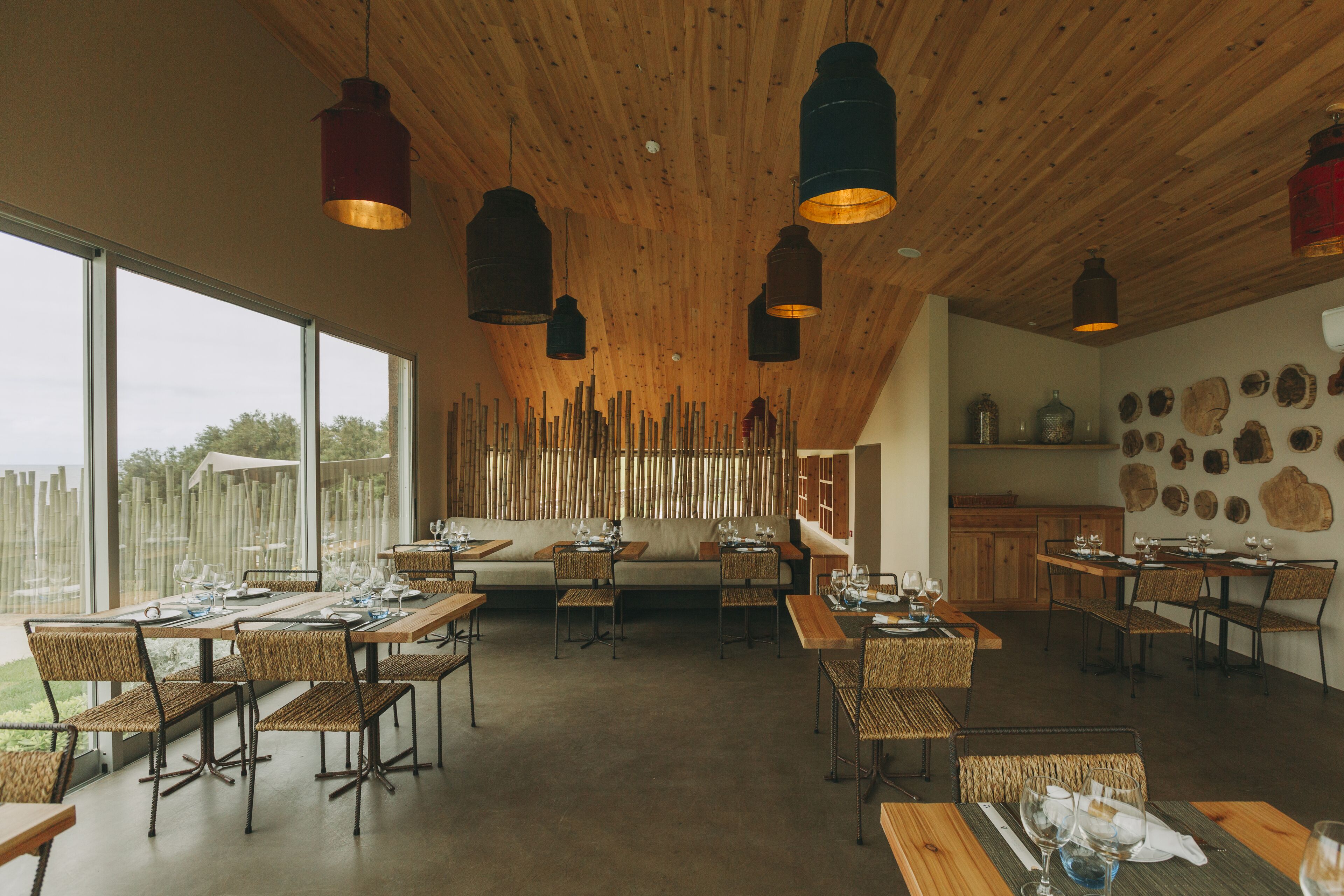 breakfast, lunch, dinner served; local cuisine, sea views