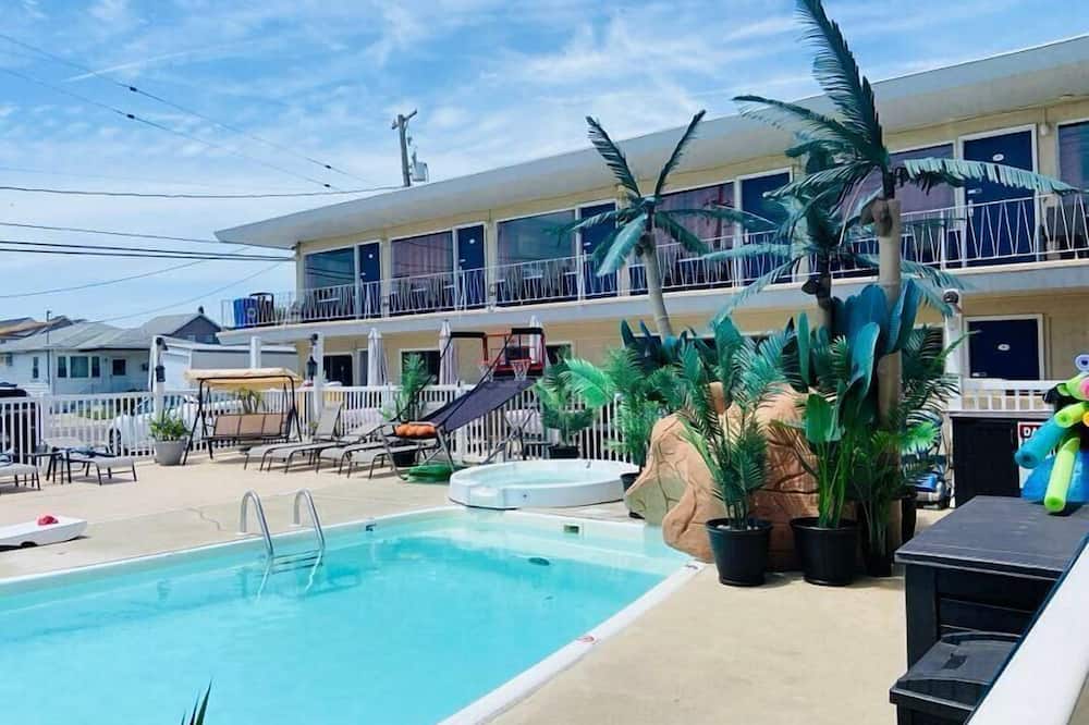 Sand Box Motel