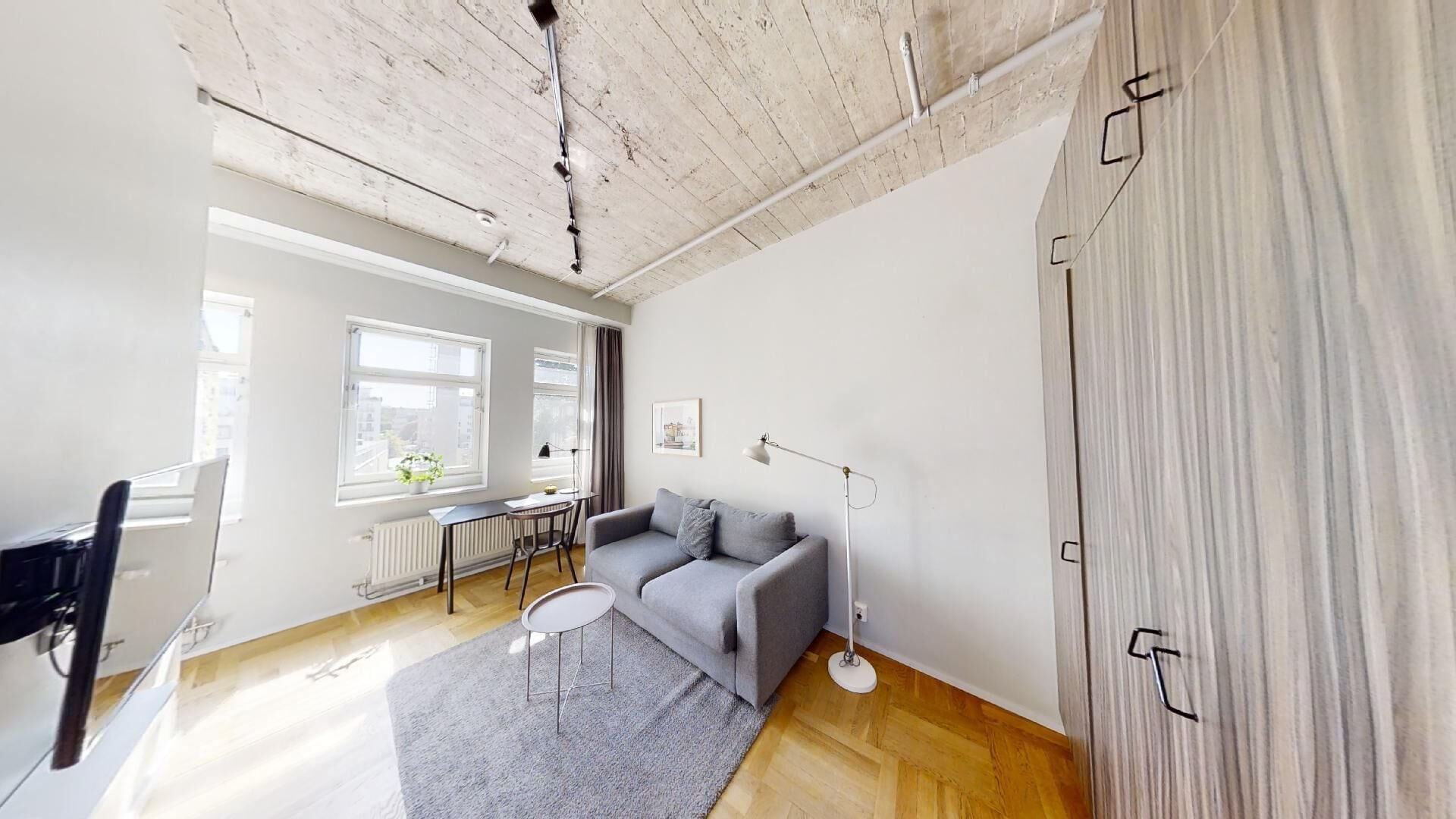 apartment, 1 bedroom, kitchenette | iron/ironing board, rollaway beds, free wifi, bed sheets