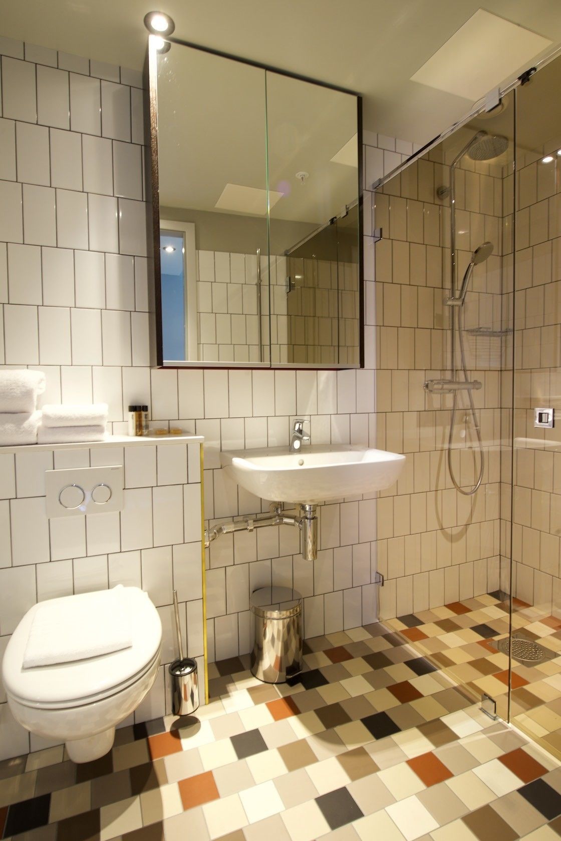apartment, 1 bedroom, kitchenette | bathroom | shower, free toiletries, hair dryer, towels