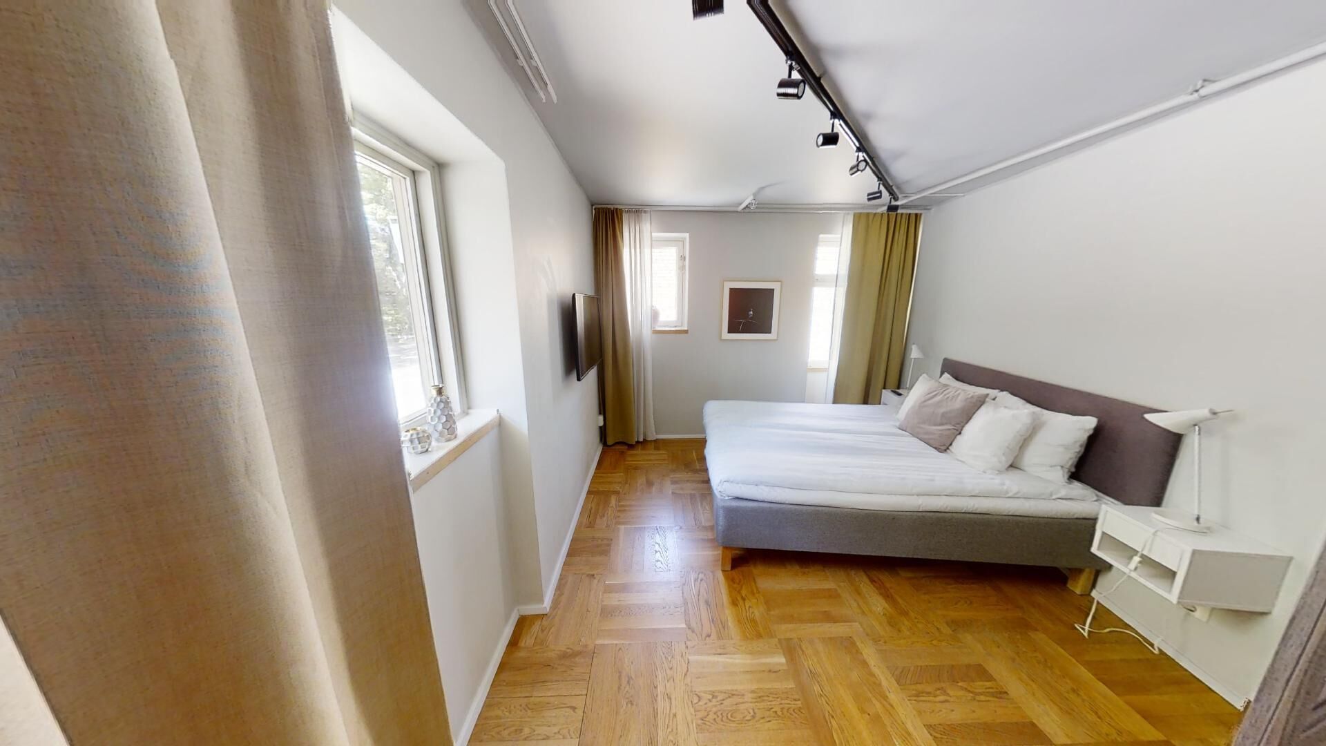 apartment, 2 bedrooms, kitchenette | iron/ironing board, rollaway beds, free wifi, bed sheets