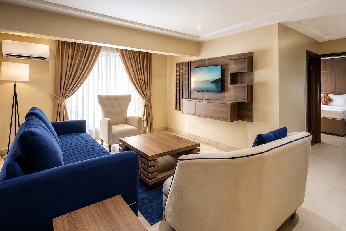 Suite, 1 Queen Bed