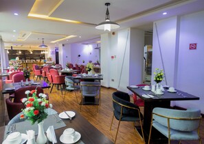 Se sirven desayunos, almuerzos, cenas y brunches