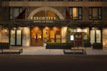 Hotel exterior and entrance at Executive Hotel Le Soleil New York