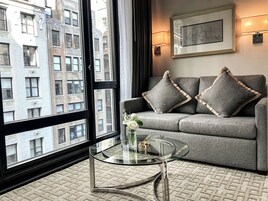 Premium bedding, in-room safe, desk, blackout curtains