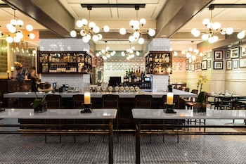 Breakfast, lunch and dinner served at Executive Hotel Le Soleil New York