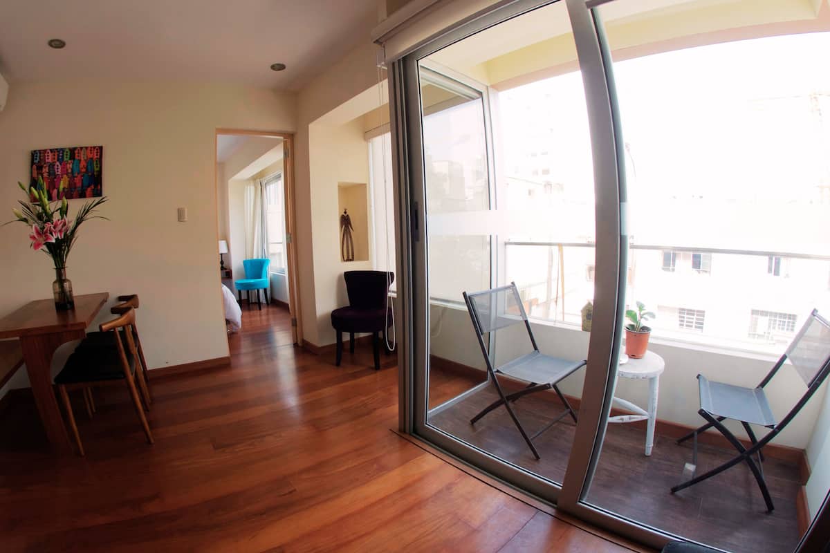 Suite, Balcony | 2 bedrooms, premium bedding, down comforters, memory foam beds