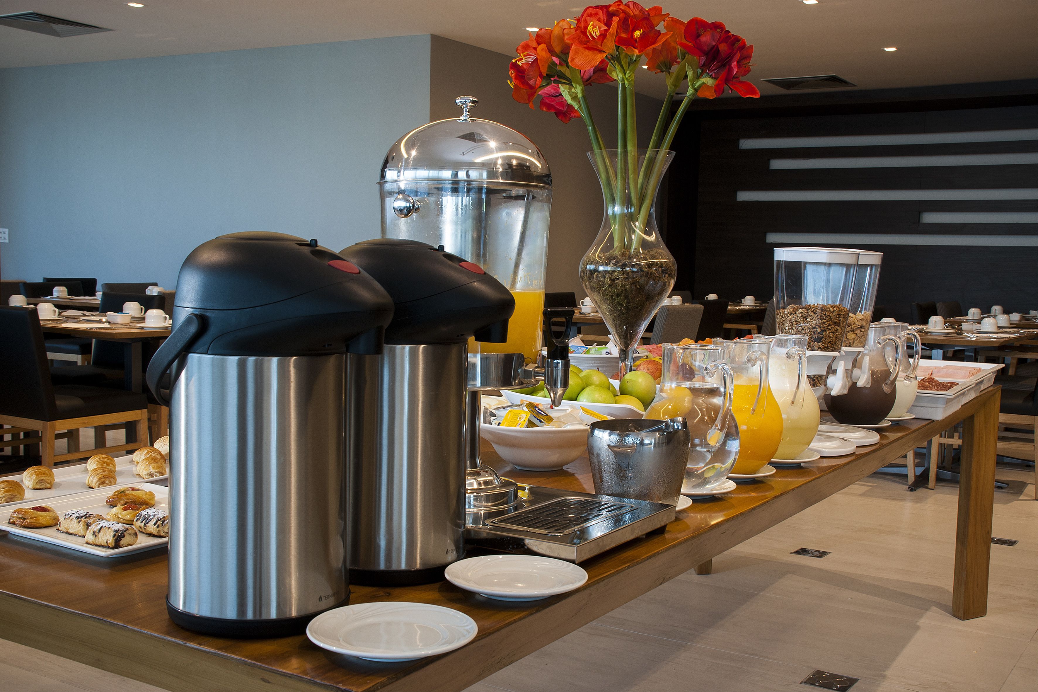 Free daily breakfast