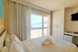 Habitación estándar, balcón, vistas a la playa | Vistas desde la habitación