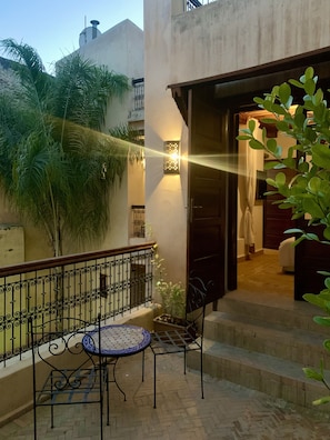 Chambre Double Deluxe | Terrasse/Patio