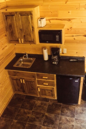 2 bedrooms, premium bedding, pillow-top beds, free WiFi