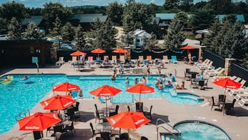 Poolside bar