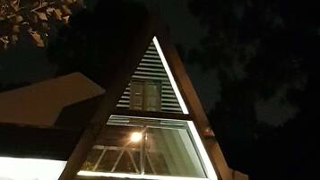 Design Bungalow, 2 Bedrooms | Premium bedding, pillowtop beds, in-room safe, individually decorated