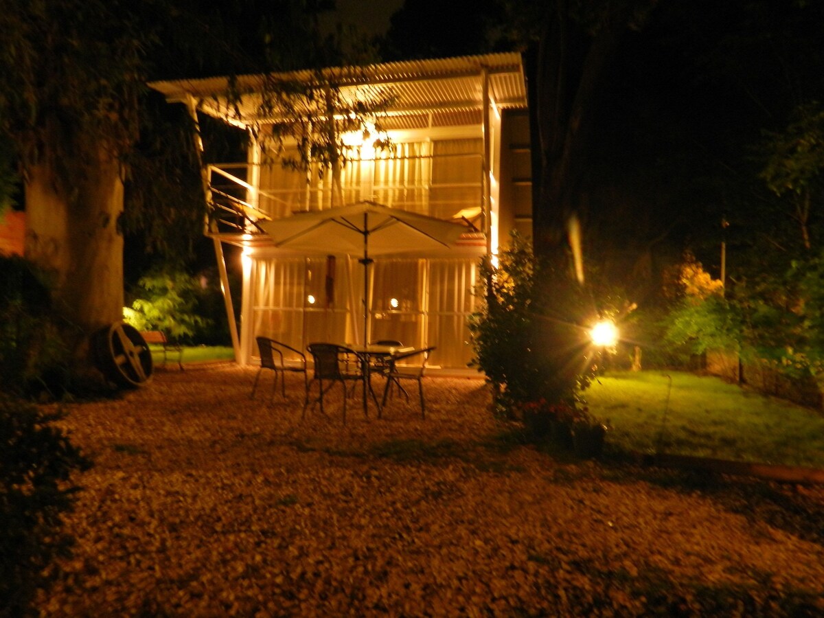 Fachada del alojamiento - Noche