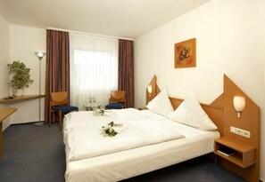 Quarto triplo | Camas extras/dobráveis (sobretaxa), Wi-Fi de cortesia