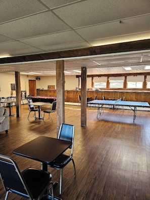 Spielezimmer