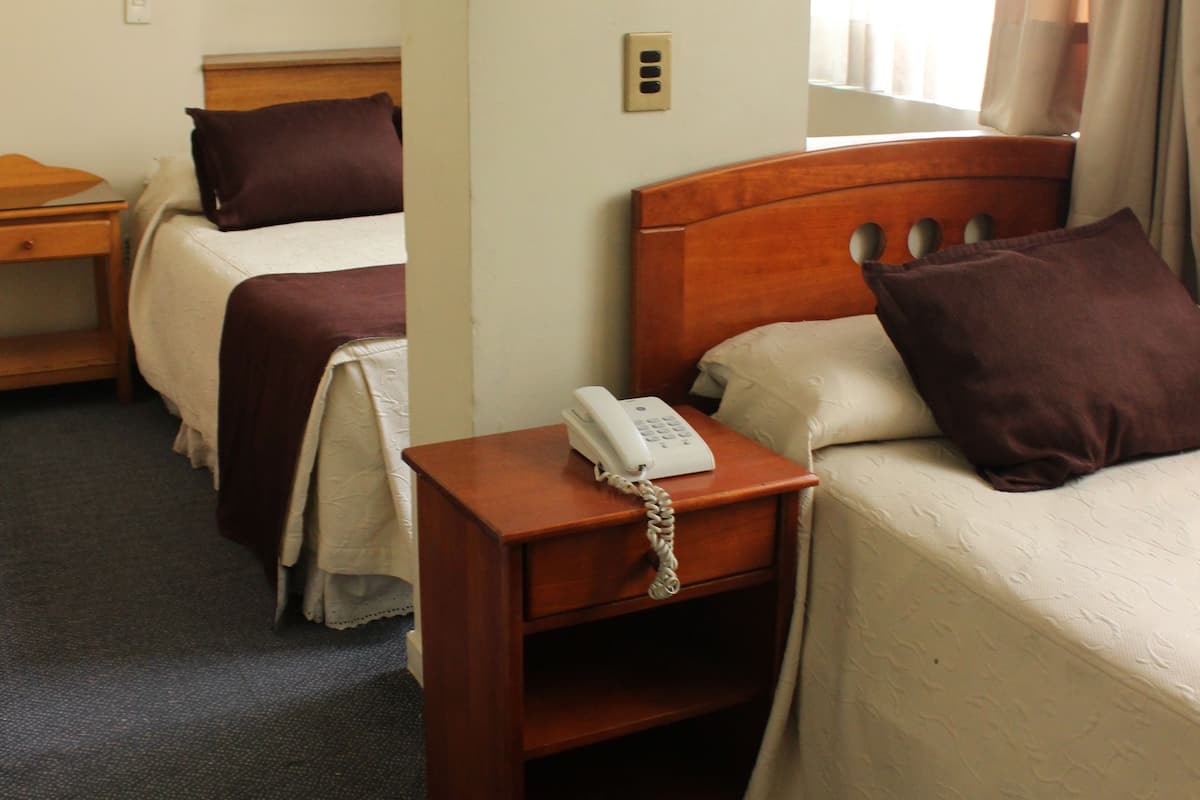 Dreibettzimmer | Zimmersafe, Internetzugang