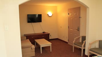 Desk, iron/ironing board, free WiFi