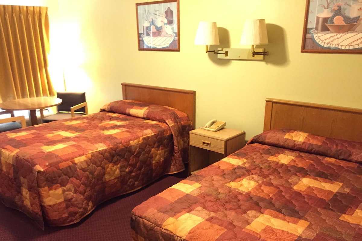 Chambre double, 2 lits doubles, non-fumeur | AccĂšs au Wi-Fi (inclus), literie fournie