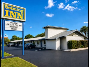 Exterior - Sebring Inn (Sebring)