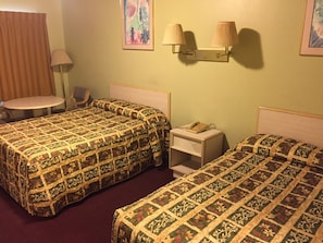 Double Room, 2 Double Beds, Non Smoking | Free WiFi, bed sheets - Sebring Inn (Sebring)