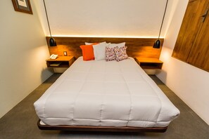 Standard Room, 1 Queen Bed | In-room safe, desk, free WiFi - Hotel Oaxaca Inn Centro (Oaxaca)