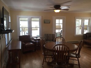 Bighorn Cottage | Individually decorated, iron/ironing board, cribs/infant beds, free WiFi - River Rock Cottages (Estes Park)