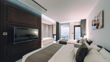 Family Garden Twin | Brankas dan didekorasi berbeda-beda