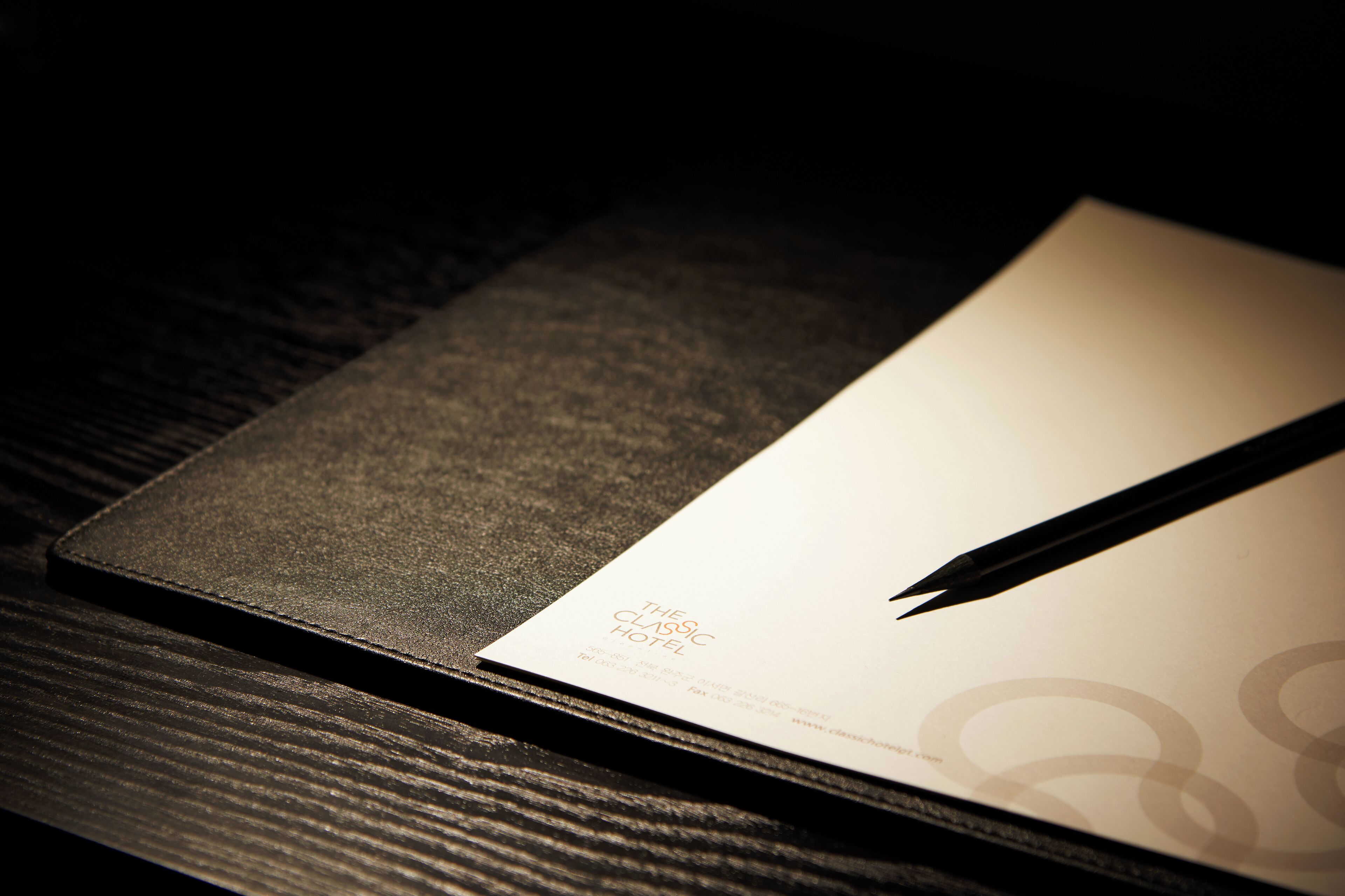 1 bedroom, egyptian cotton sheets, premium bedding, down duvets