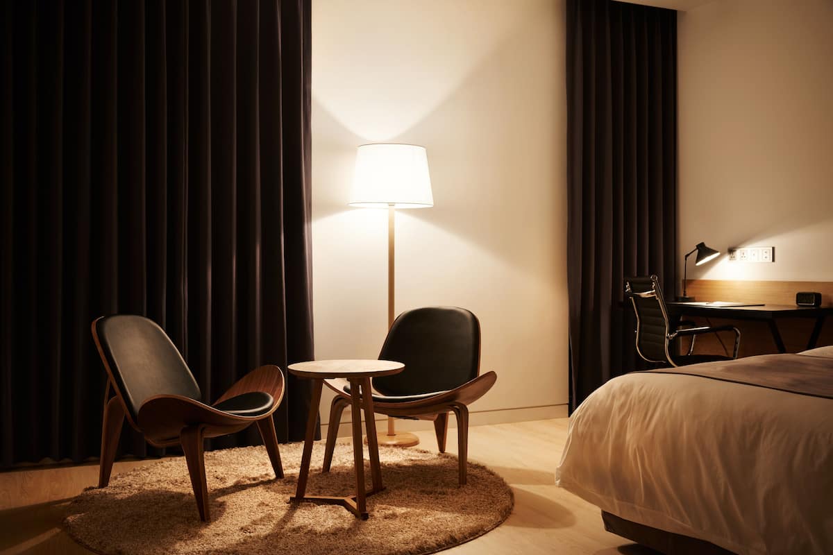 Quarto duplo luxo | Lençóis italianos Frette, roupas de cama premium, camas Select Comfort