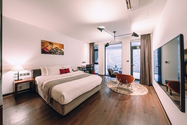 Deluxe Double Room, Terrace (Garden) | Frette Italian sheets, premium bedding, Select Comfort beds