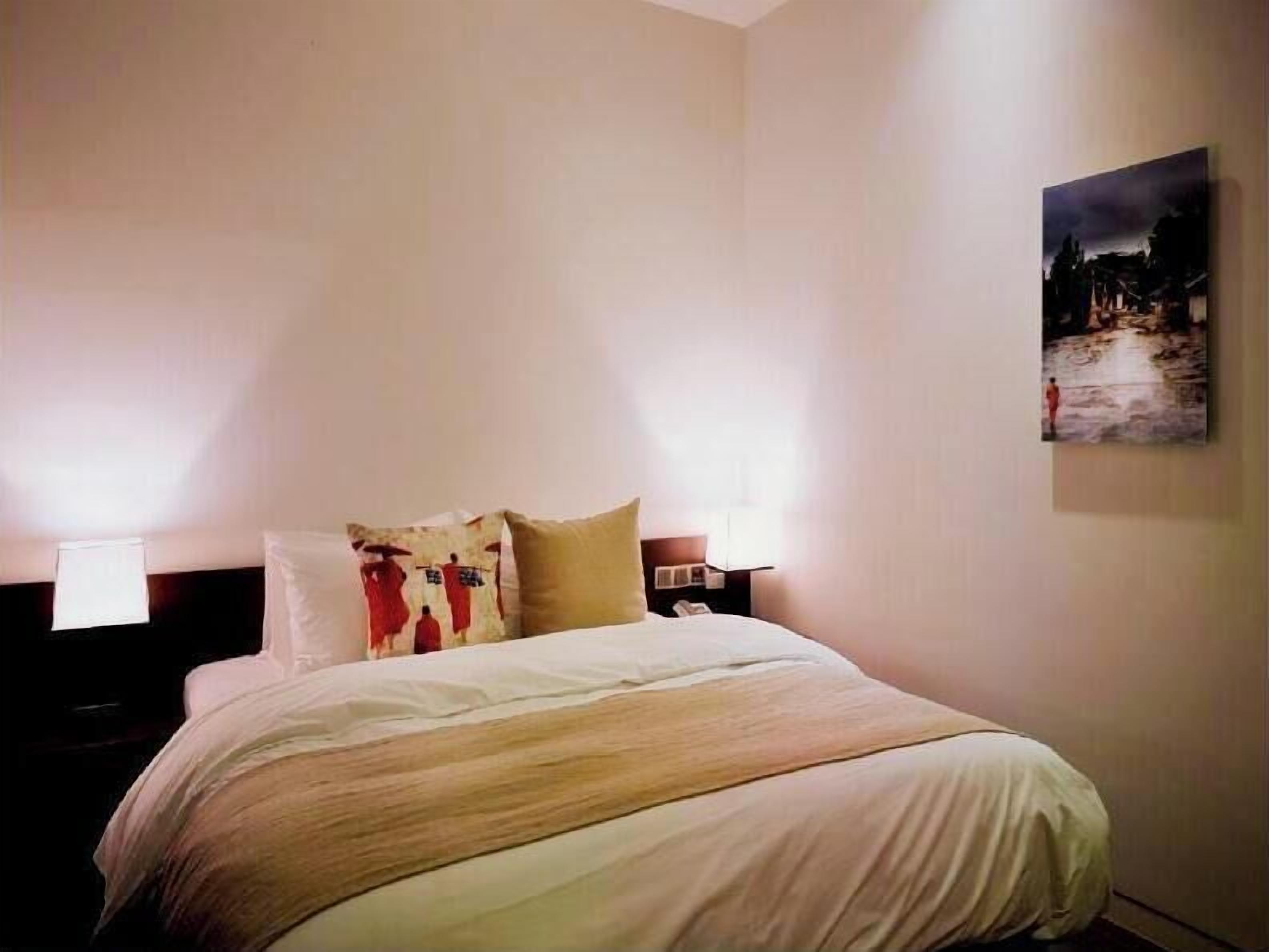 Frette Italian sheets, premium bedding, Select Comfort beds
