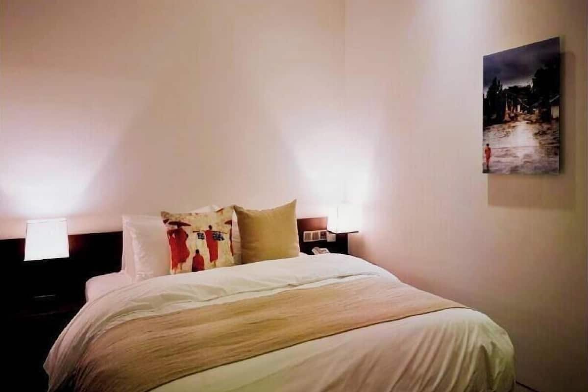 Frette Italian sheets, premium bedding, Select Comfort beds
