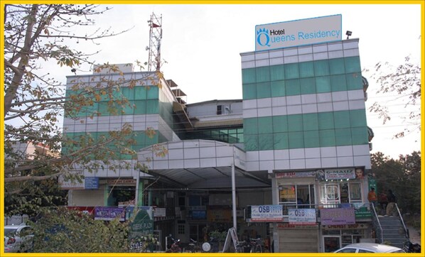 Exterior - Hotel Queens Residency Gurgaon (Gurugram)
