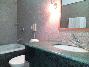 Superior Double Room, 2 Bedrooms, City View | Bathroom | Separate bathtub and shower, deep-soaking bathtub, free toiletries - Hotel Queens Residency Gurgaon (Gurugram)