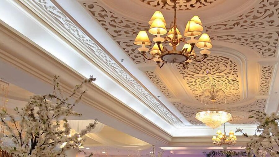 Royal Garden Hotel