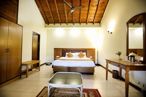 1 habitación y escritorio 