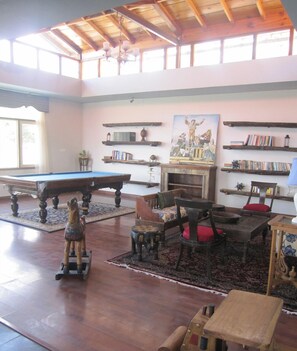 Lobby - Woodsvilla Residency Ranikhet (Ranikhet)