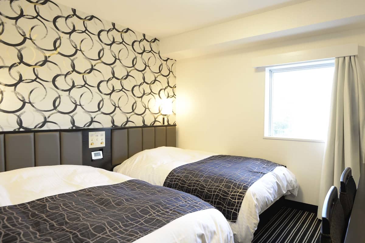 In-room safe, desk, free WiFi, bed sheets