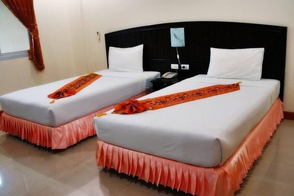 In-room safe, desk, free WiFi, bed sheets