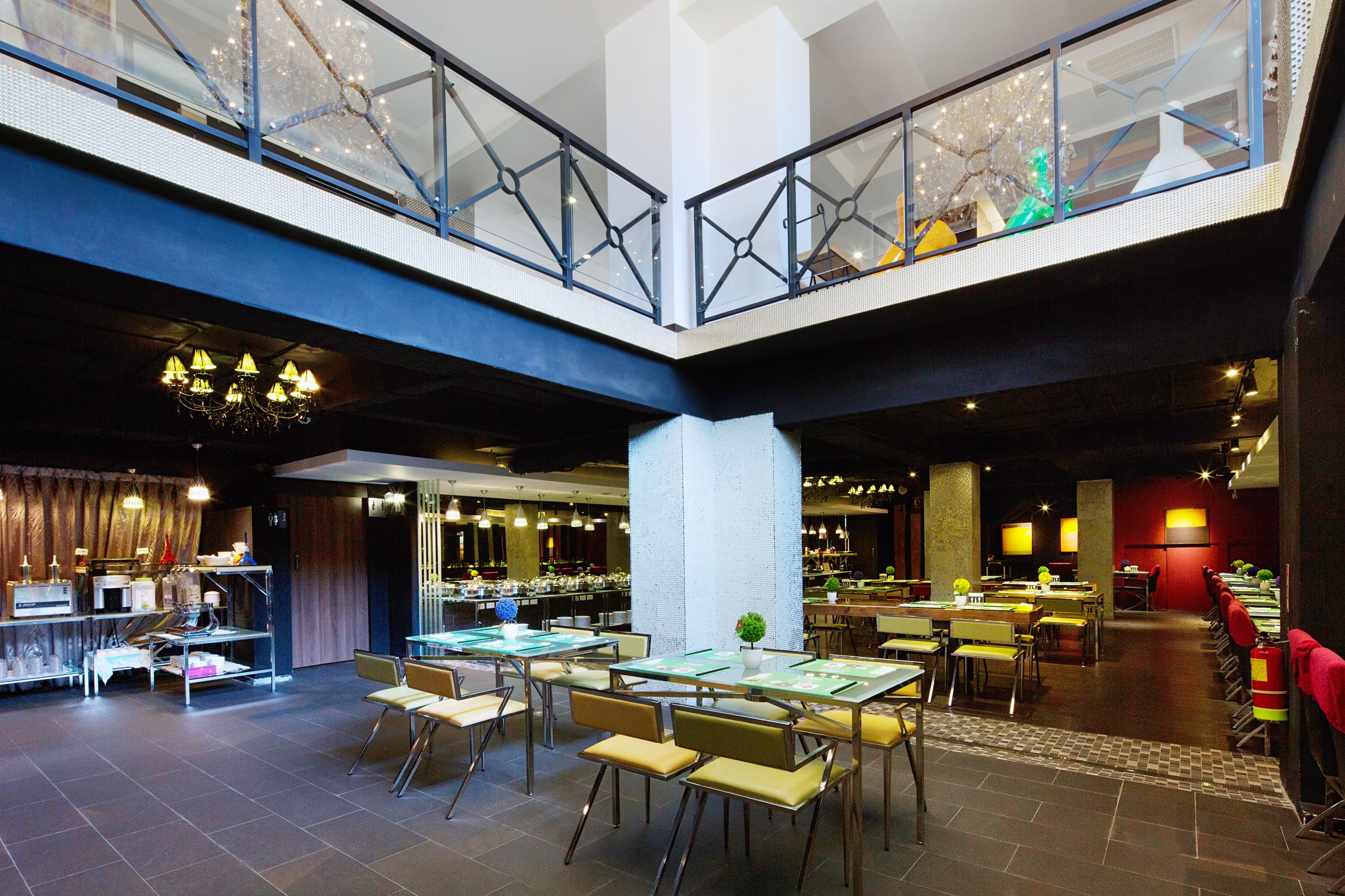 daily full breakfast (twd 275 per person)