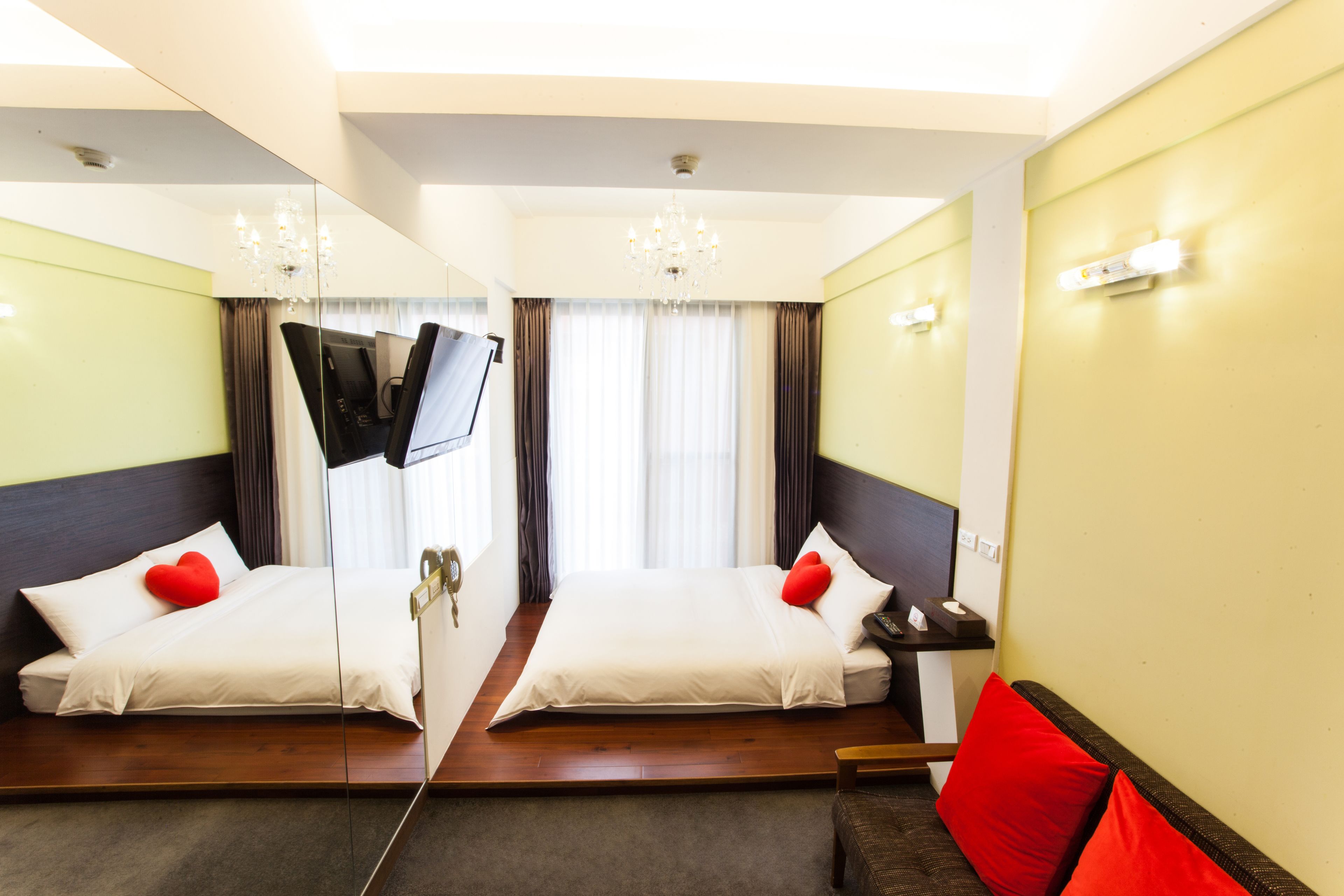 standard japanese room | minibar, desk, blackout curtains, soundproofing