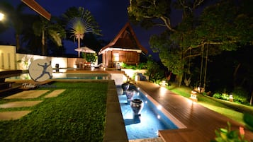 4 Bedroom Villa with Private Pool | Premium bedding, minibar, in-room safe, desk