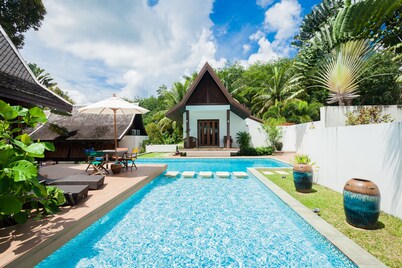 De Chom Villa