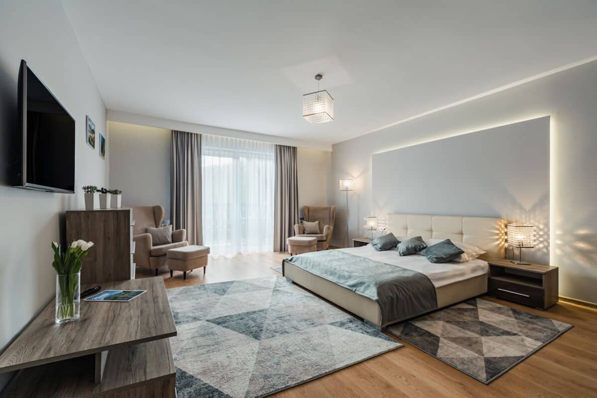 Exclusive-Doppelzimmer, Balkon | Verdunkelungsvorhänge, Bügeleisen/Bügelbrett, kostenlose Babybetten