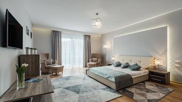 Kahden hengen exclusive-huone, parveke | Pimennysverhot, silitysrauta/-lauta, ilmaiset vauvansängyt