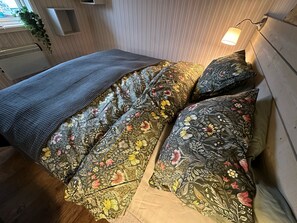 2 bedrooms, individually decorated, individually furnished, free WiFi