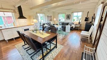 2 slaapkamers, individueel gedecoreerd, individueel gemeubileerd