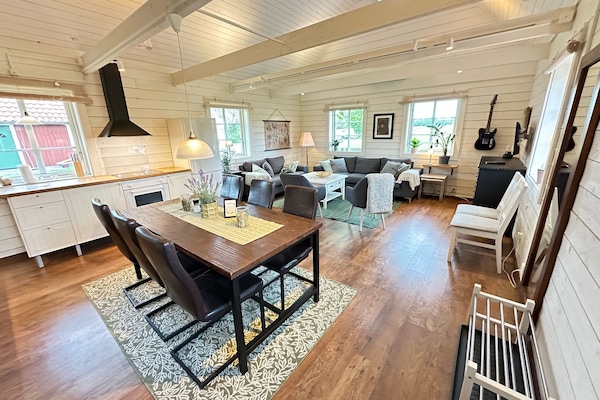 2 bedrooms, individually decorated, individually furnished, free WiFi